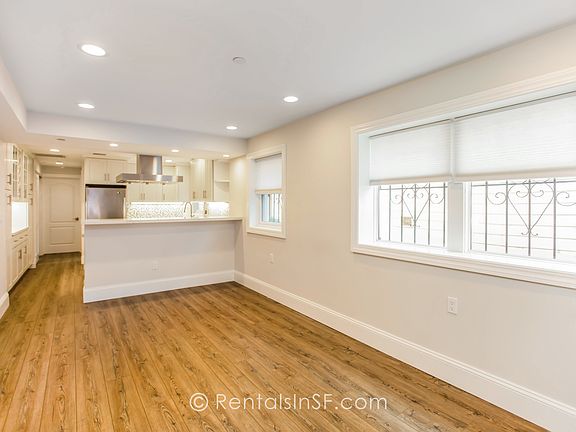 5th image of 3673 23rd St