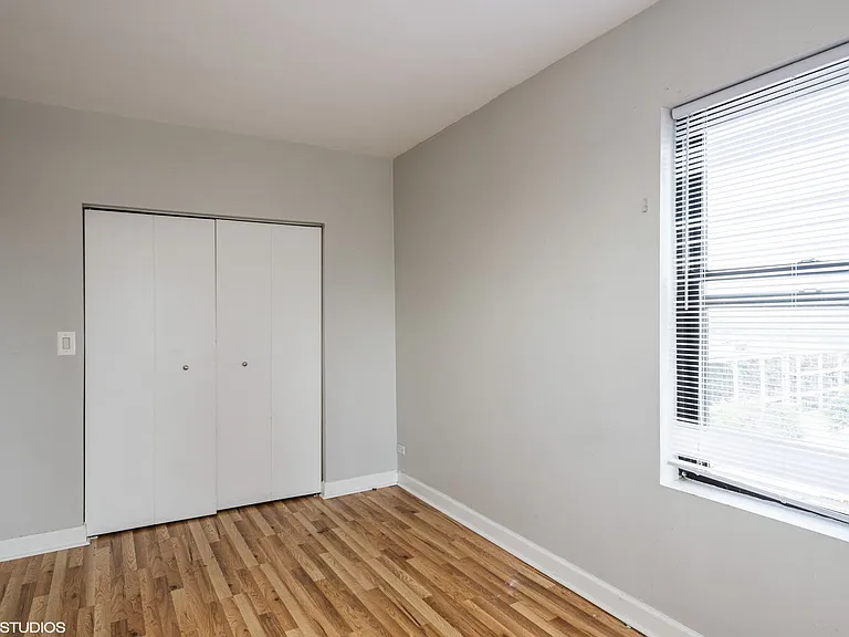 732 W Bittersweet — Photo 30