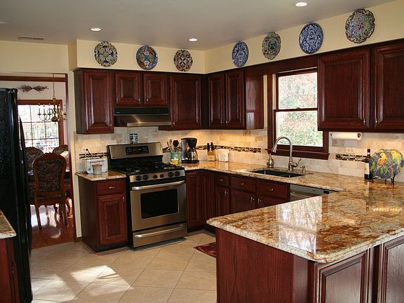 Gourmet Kitchen