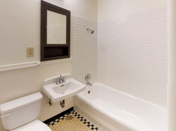 Viceroy, 505 Boylston Ave E #104, Seattle, WA 98102