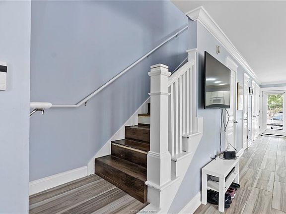 4th image of 1725 Harvey Mitchell Pkwy S #1-4012-1