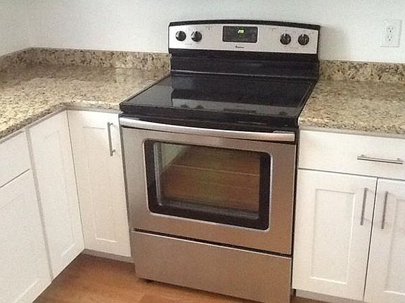 5th image of 93 Twin Lakes Dr #93