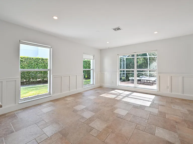 508 Devils Ln — Photo 16