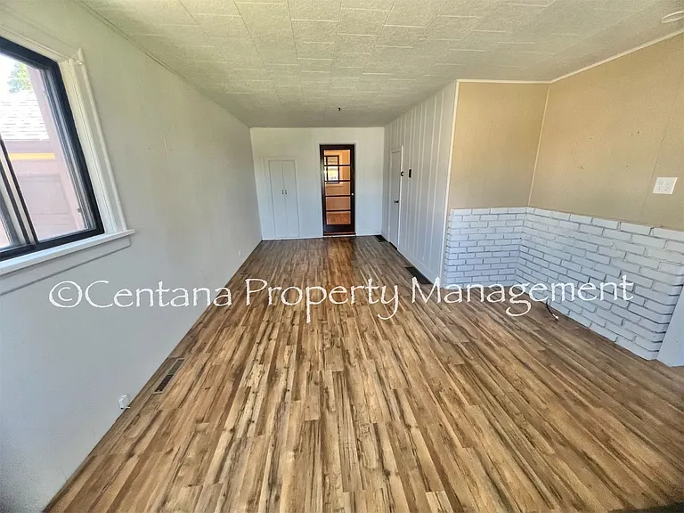 2508 Nettie St — Photo 3