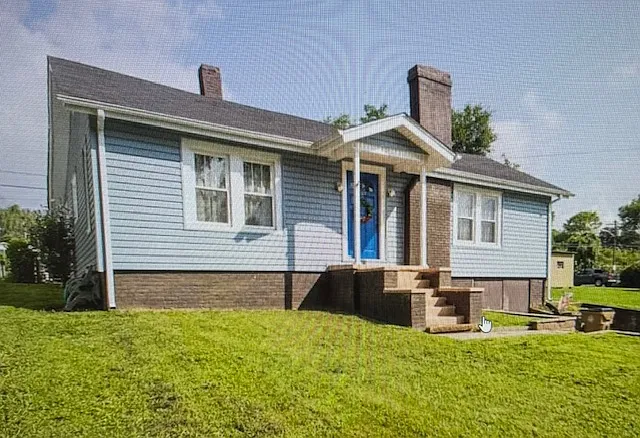 2327 Cedar Ln — Photo 14