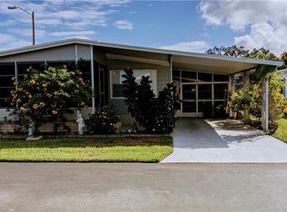 2132 Kahala Dr, Holiday, FL 34691