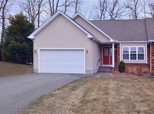 177 Spencer Woods Dr, Warwick, RI 02818