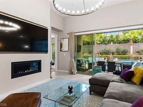 5th image of 407 Gandara St