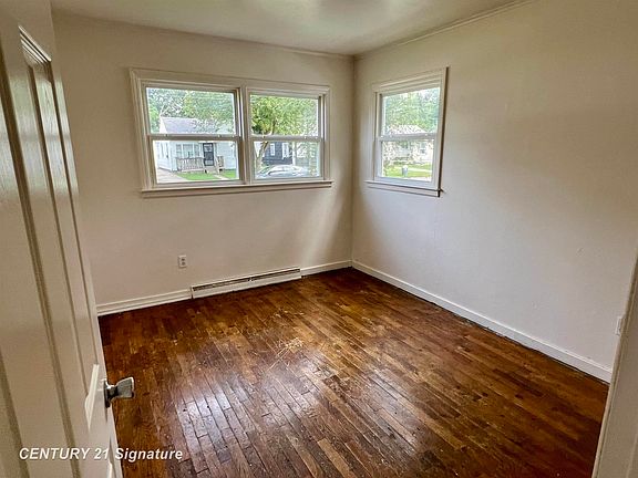 5th image of 4026 Morris St