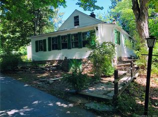 90 Vergason Ave, Norwich, CT 06360