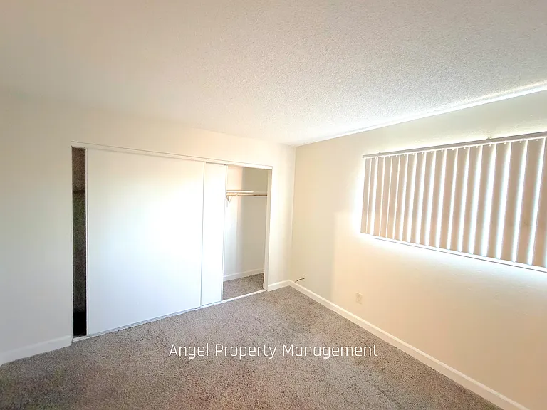 7887 Vista Ridge Dr — Photo 11