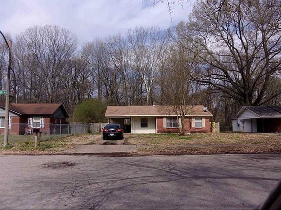 2nd image of 3541 Madewell St