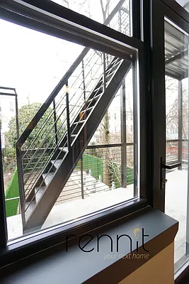 Rented by Rennit Inc. | media 44