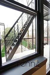 Rented by Rennit Inc.