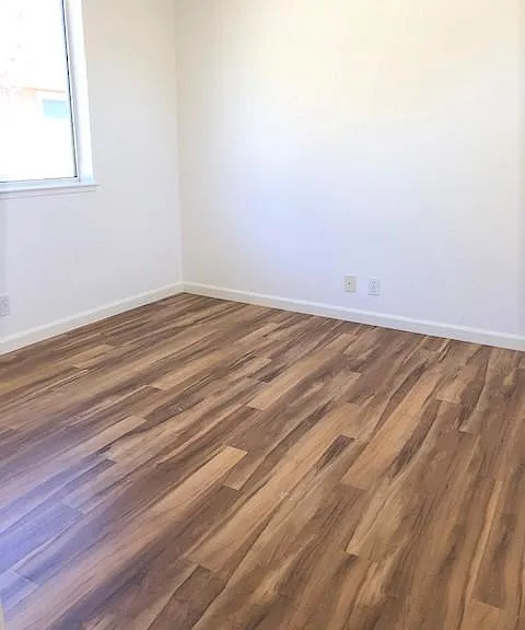 1073 McKay Dr — Photo 11