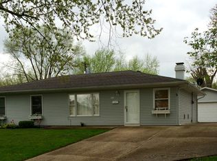 931 Edgewood Dr, Mooresville, IN