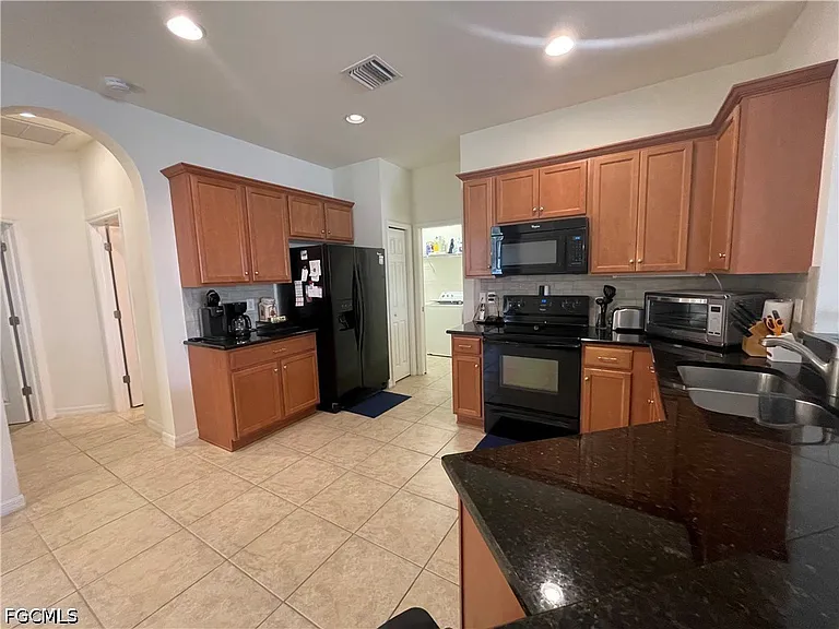 10457 Materita Dr — Photo 30
