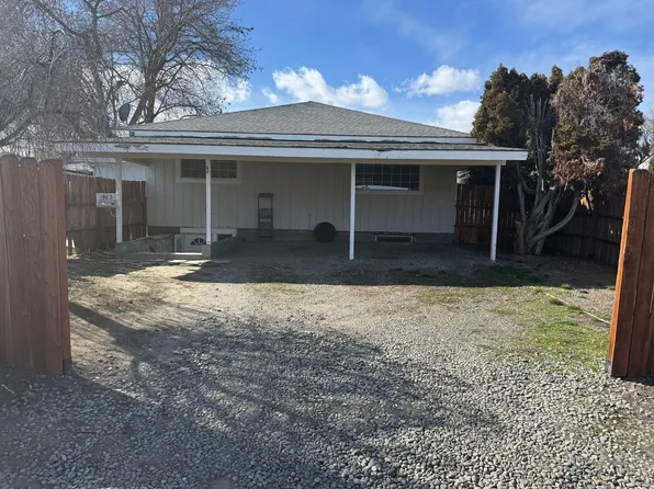 902 S 29th Avenue, 902 S 29th Ave #B, Yakima, WA 98902