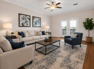 437 Pompano St, Bayou Vista, TX 77563