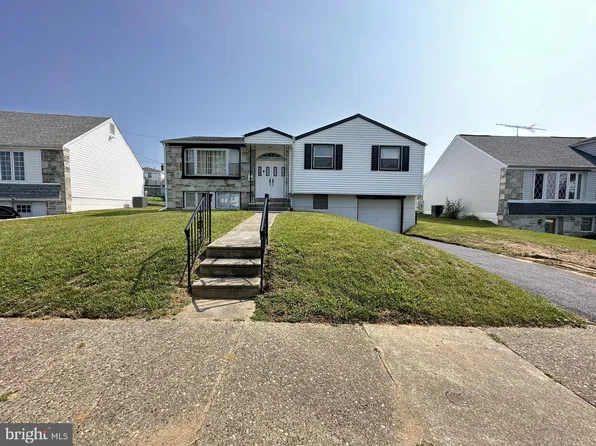 809 Rennard Cir, Philadelphia, PA 19116