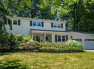 109 Leamoor Dr, Parsippany, NJ 07054