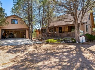 2055 Cherokee Strip, Overgaard, AZ 85933