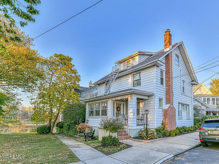 77 Asbury Ave — Photo 1