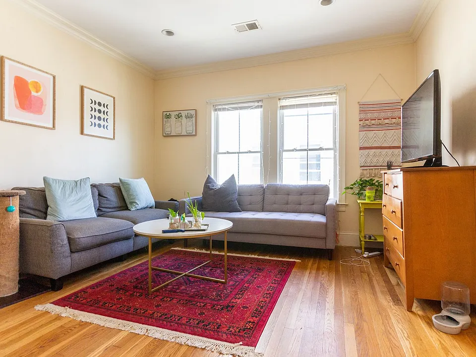 27 Lothrop St #2