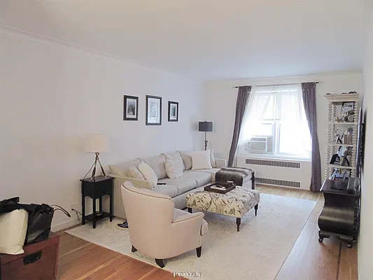 Rented by Town Residential | media 38