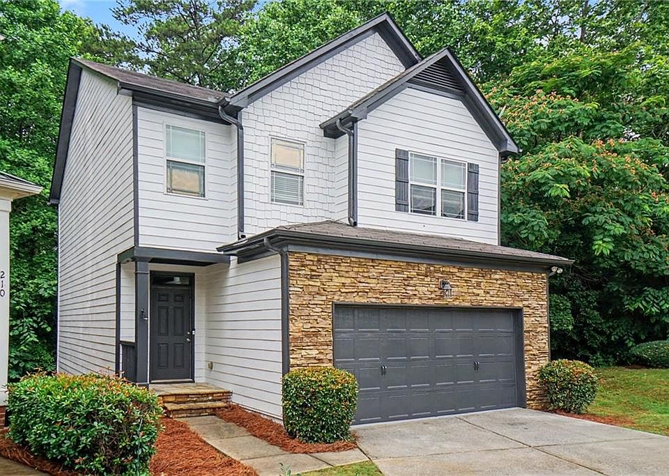 1st image of 208 Ranier Ct