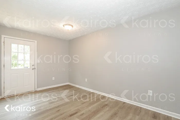 135 Fawn Dr — Photo 6