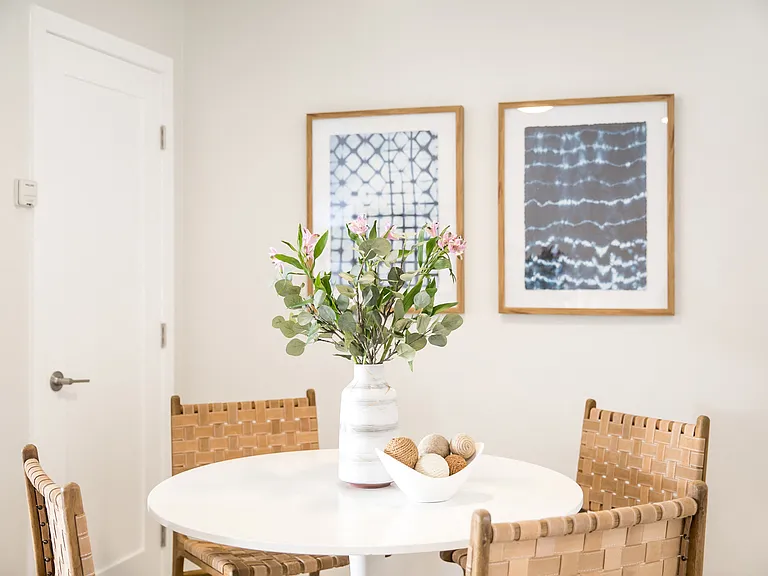 Park View on Yukon dining room table