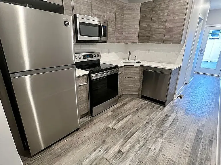 3815 Wallace St #4 — Photo 4