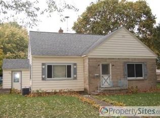 3326 Iroquois Trl, Kalamazoo, MI 49006