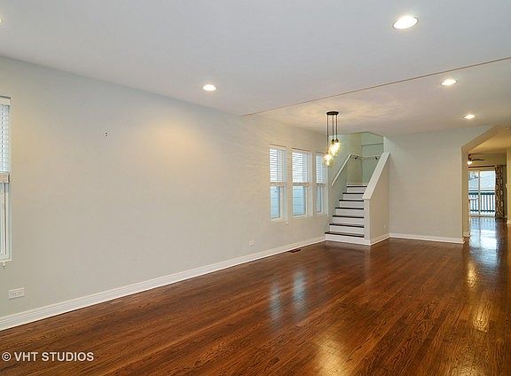 4th image of 5148 N Kildare Ave