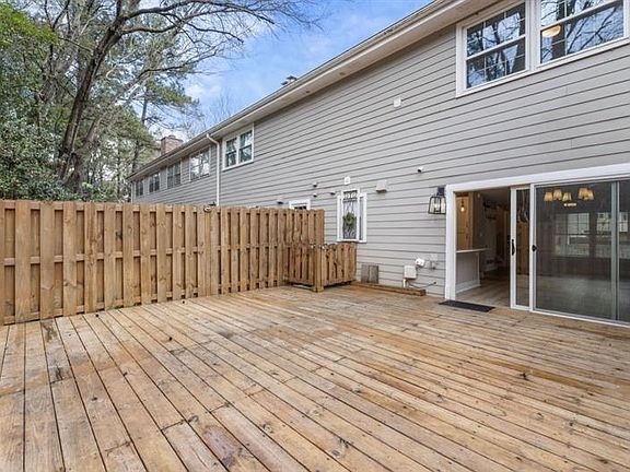 5th image of 2794 Farmstead Rd SE