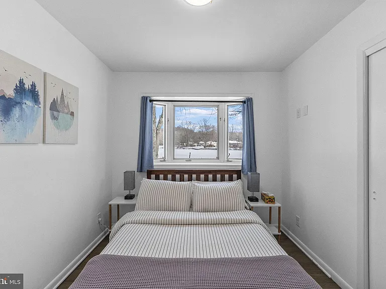 191 Lakeshore Dr — Photo 12