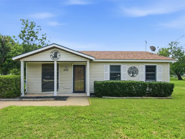 200 Russell St, White Settlement, TX 76108