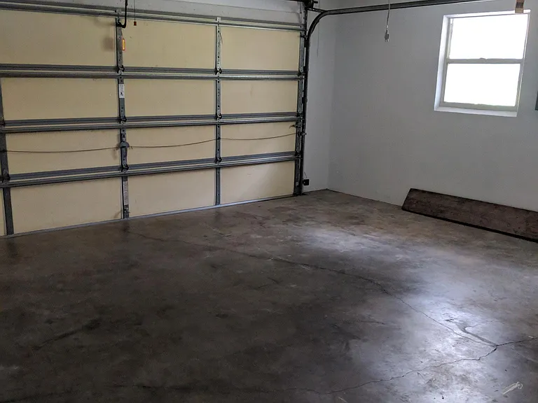 2420 Dumont Ln — Photo 20