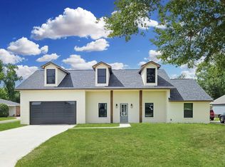 1450 N Chateau Cir, Lake Charles, LA 70605