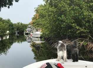 27422 Antigua Ln, Ramrod Key, FL 33042