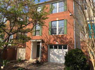 14203 Glade Spring Dr, Centreville, VA 20121