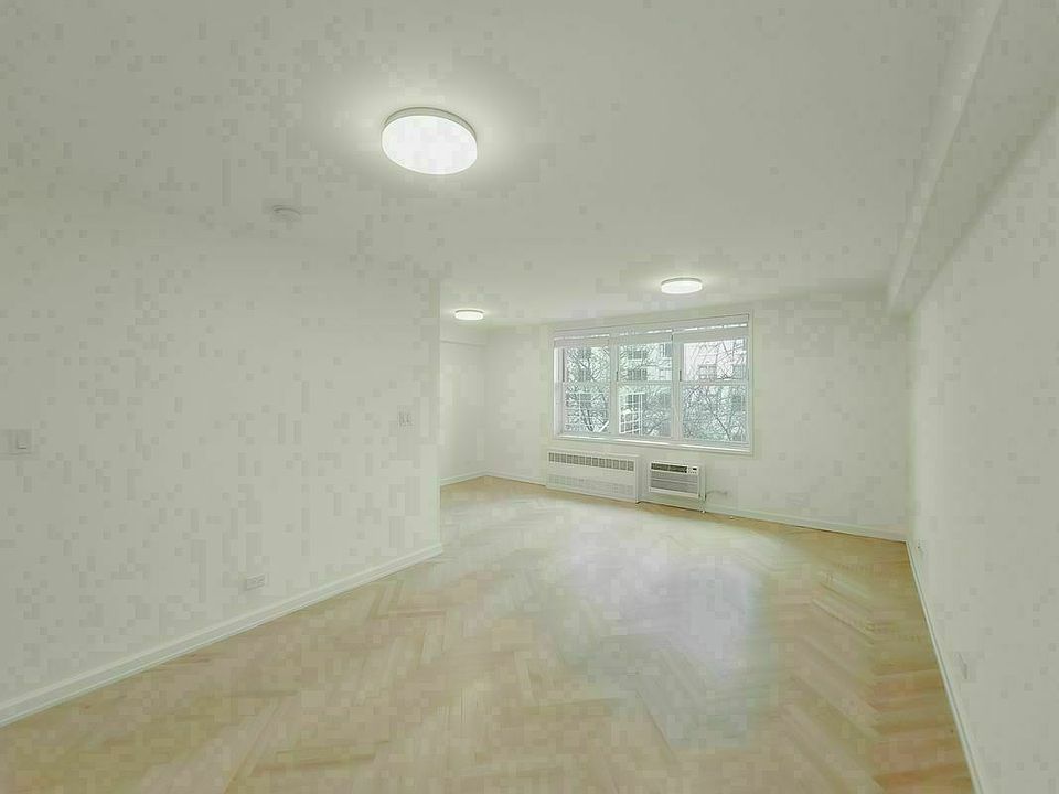 1st image of 316 E 55th St APT 4F