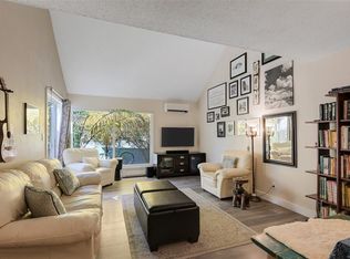 1294 Denman St, Victoria, BC V8T 1L8