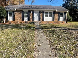 1623 Hooks St, Greensboro, NC 27401