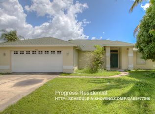2132 49th Ave E, Bradenton, FL 34203