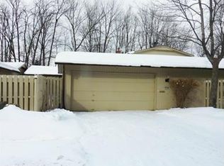 19724 Dell Dr, Strongsville, OH
