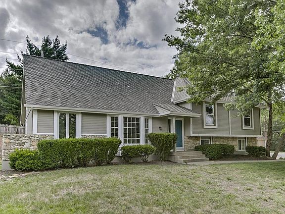 2nd image of 3804 NW Lake Dr