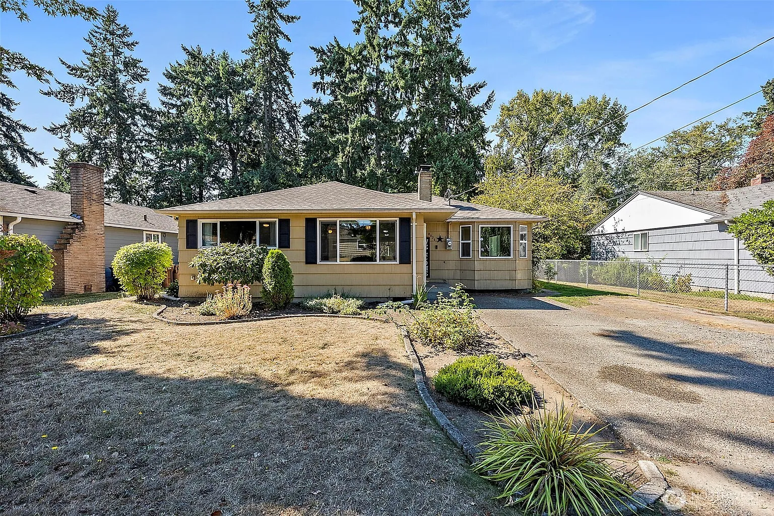 8026 Fawcett Avenue photo 1