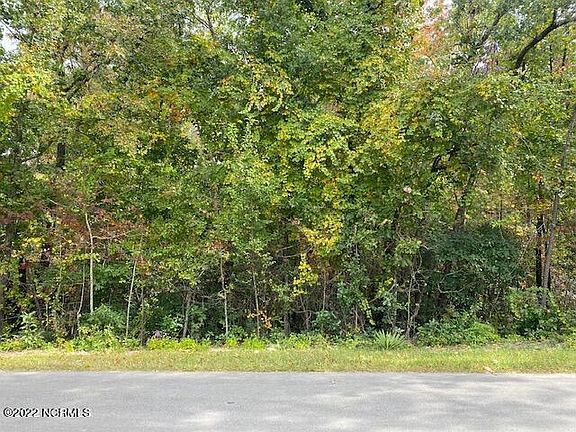 3rd image of 22 Barkley Lane